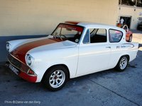 Click image for larger version

Name:	ford_anglia_01.JPG
Views:	1292
Size:	72.8 KB
ID:	661313