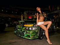Click image for larger version

Name:	Girl And Car (125).jpg
Views:	249
Size:	417.0 KB
ID:	1932930