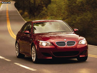 Click image for larger version

Name:	bmw-m5-2007-01.jpg
Views:	62
Size:	131.0 KB
ID:	1073051