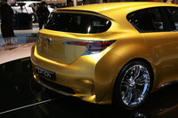 Click image for larger version

Name:	21-lexus-lf-ch-live.jpg
Views:	72
Size:	636.4 KB
ID:	1087475