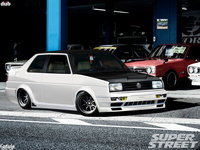 Click image for larger version

Name:	Volkswagen Jetta Gutuie.jpg
Views:	41
Size:	1,011.6 KB
ID:	1971596