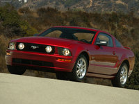 Click image for larger version

Name:	Ford-Mustang_GT_2005_1600x1200_wallpaper_06.jpg
Views:	39
Size:	333.3 KB
ID:	1734289