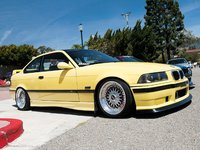 Click image for larger version

Name:	eurp_0708_17_z+bimmerfest+bmw_m3.jpg
Views:	161
Size:	74.5 KB
ID:	1292457