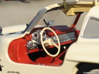 Click image for larger version

Name:	mercedes300sl11.jpg
Views:	271
Size:	287.3 KB
ID:	1968348