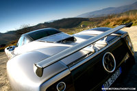 Click image for larger version

Name:	2008_Pagani_Zonda_Clubsport_MotorAuthority_001.jpg
Views:	72
Size:	157.4 KB
ID:	537094