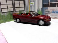 Click image for larger version

Name:	BMW e36 cabrio - Minichamps 1-43 3.jpg
Views:	7
Size:	1.41 MB
ID:	3210635
