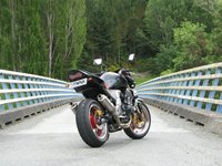 Click image for larger version

Name:	2007-05-04-bikepics-potd.jpg
Views:	242
Size:	200.1 KB
ID:	745284