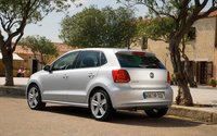 Click image for larger version

Name:	112_0905_14z+2009_volkswagen_polo+rear_three_quarters_view.jpg
Views:	351
Size:	87.9 KB
ID:	927427