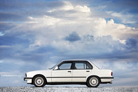 Click image for larger version

Name:	1989_bmw_E30_2.jpg
Views:	123
Size:	1.40 MB
ID:	2107433