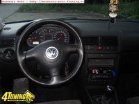 Click image for larger version

Name:	Volkswagen-Golf-1-611.jpg
Views:	71
Size:	46.7 KB
ID:	2370668