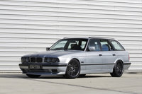 Click image for larger version

Name:	BMWshoot_E.jpg
Views:	26
Size:	68.1 KB
ID:	2877287