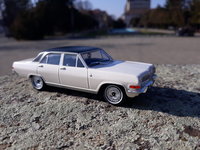 Click image for larger version

Name:	Opel Diplomat V8 Limousine 1964-1967 - IXO 1-43 2.jpg
Views:	10
Size:	1.09 MB
ID:	3209460