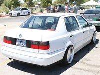 Click image for larger version

Name:	eurp_0709_29_z+2007_wustefest+vw_jetta.jpg
Views:	70
Size:	66.7 KB
ID:	1456487
