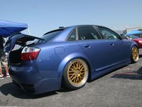 Click image for larger version

Name:	eurp_0709_16_z+2007_dub_fest+audi_a4.jpg
Views:	58
Size:	50.8 KB
ID:	1384045