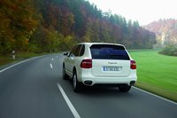 Click image for larger version

Name:	porsche-cayenne-with-diesel-engine_2.jpg
Views:	406
Size:	226.3 KB
ID:	707101