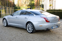 Click image for larger version

Name:	2011-Jaguar-XJ-2.jpg
Views:	75
Size:	435.9 KB
ID:	2099719