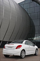 Click image for larger version

Name:	2010-Peugeot-207-CC-13.jpg
Views:	65
Size:	305.1 KB
ID:	988104