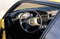 Click image for larger version

Name:	91853z+1995_bmw_m3_coupe+steering_wheel.jpg
Views:	63
Size:	32.1 KB
ID:	1636922