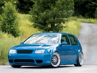 Click image for larger version

Name:	eurp_0712_03_z+2004_vw_r32+votex_front_bumper_seidl_badgeless_grille_rial_daytona_race_wheels.jpg
Views:	74
Size:	71.4 KB
ID:	1215127