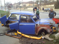 Click image for larger version

Name:	trabi_crash_001_219.jpg
Views:	436
Size:	349.8 KB
ID:	28504