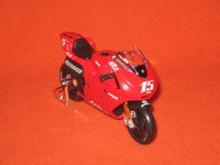 Click image for larger version

Name:	Ducati Desmosedici - Sete Gibernau No. 15.jpeg
Views:	60
Size:	1.32 MB
ID:	1521708