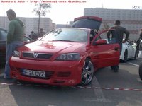 Click image for larger version

Name:	Opel-Astra-2-00dti3.jpg
Views:	32
Size:	51.6 KB
ID:	1961929