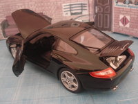 Click image for larger version

Name:	porsche 997 2.JPG
Views:	117
Size:	1.36 MB
ID:	685985