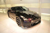 Click image for larger version

Name:	01_nissan_gtr_specv_live.jpg
Views:	1615
Size:	220.8 KB
ID:	748337