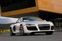 Click image for larger version

Name:	2010-audi-r8-5-2-fsi-quattro-01.jpg
Views:	403
Size:	167.3 KB
ID:	1019442