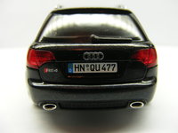 Click image for larger version

Name:	Audi RS4 avant - MINICHAMPS 1-43 9.JPG
Views:	20
Size:	1.05 MB
ID:	2533107