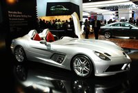 Click image for larger version

Name:	mercedes-mclaren-slr-stirling-moss-at-2009-naias_14.jpg
Views:	198
Size:	288.6 KB
ID:	755380