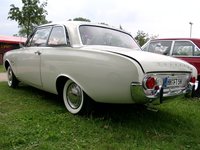 Click image for larger version

Name:	Ford%20Taunus%2017M%20(Badewanne)_03.jpg
Views:	85
Size:	98.6 KB
ID:	347978