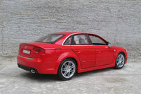 Click image for larger version

Name:	Audi RS4 02.jpg
Views:	43
Size:	376.7 KB
ID:	2618822