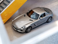 Click image for larger version

Name:	Mercedes-Benz-SLS_AMG_2011_1600x1200_wallpaper_1a.jpg
Views:	50
Size:	428.4 KB
ID:	1178371