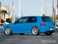 Click image for larger version

Name:	eurp_0904_02_z+2003_volkswagen_gti_20ae+rear_view.jpg
Views:	125
Size:	48.6 KB
ID:	1251380