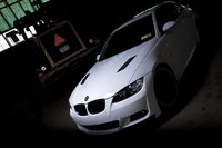 Click image for larger version

Name:	Alpine_White_BMW_E92_335i_Photoshoot_by_Cristian_Guamanzara_18.jpg
Views:	43
Size:	217.6 KB
ID:	1410864