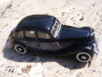 Click image for larger version

Name:	BMW 335 limousine 4door 1941 - SCHUCO 1-43 2.JPG
Views:	10
Size:	1.28 MB
ID:	3166137