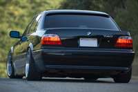 Click image for larger version

Name:	BMW-e38-740i-745-slammed-sedan-vip-01.jpg
Views:	1331
Size:	93.5 KB
ID:	2112327