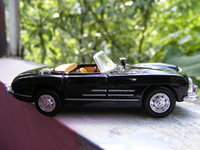 Click image for larger version

Name:	Mercedes Benz 300 SL Roadster 1957 - NEW RAY 1-43 2.JPG
Views:	37
Size:	1.34 MB
ID:	1180214