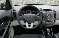 Click image for larger version

Name:	2010-Kia-Ceed-5d-11.jpg
Views:	517
Size:	468.1 KB
ID:	1069198