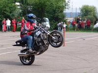 Click image for larger version

Name:	bike fest 2006 211.jpg
Views:	41
Size:	1.44 MB
ID:	113281