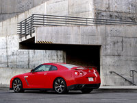 Click image for larger version

Name:	09_Nissan_GT-R_OB_4.jpg
Views:	516
Size:	1.87 MB
ID:	736802