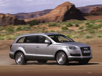 Click image for larger version

Name:	Audi%20Q7%20-%20TreQuarti800.jpg
Views:	124
Size:	79.8 KB
ID:	181603