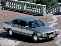 Click image for larger version

Name:	BMW-750iL_1987_1024x768_wallpaper_01.jpg
Views:	43
Size:	102.1 KB
ID:	1330703