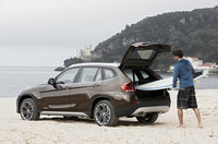 Click image for larger version

Name:	090-2011-bmw-x1-off.jpg
Views:	71
Size:	710.0 KB
ID:	990952