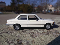 Click image for larger version

Name:	BMW e21 318 - MINICHAMPS 1-43 1.jpg
Views:	7
Size:	1.67 MB
ID:	3210499