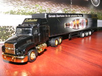 Click image for larger version

Name:	Mack + semiremorca Hofbrau 1-87 1.JPG
Views:	88
Size:	1.53 MB
ID:	1401733