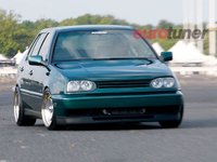 Click image for larger version

Name:	eurp_0810_19_z+1996_volkswagen_jetta+front_view.jpg
Views:	65
Size:	45.5 KB
ID:	1255956