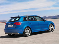 Click image for larger version

Name:	Audi-S3_Sportback_2009_800x600_wallpaper_09.jpg
Views:	225
Size:	93.4 KB
ID:	542597