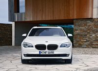 Click image for larger version

Name:	BMW_760i_en_760Li_13.jpg
Views:	3428
Size:	200.6 KB
ID:	866416